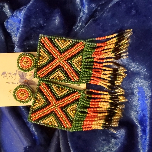 Multi seed bead fringe earrings - Picture 2 of 4
